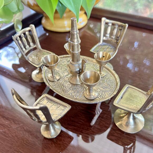 Vintage Brass Maharaja Dining Table Chair Set Showpiece – Intricate Miniatures - Picture 9 of 16